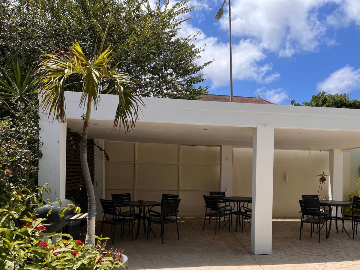 Andira Apartments Willemstad Bagian luar foto